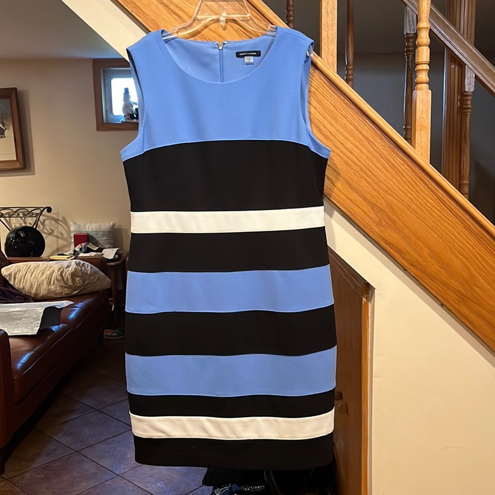 Size 14! Tommy Hilfiger sleeveless dress blue black an white